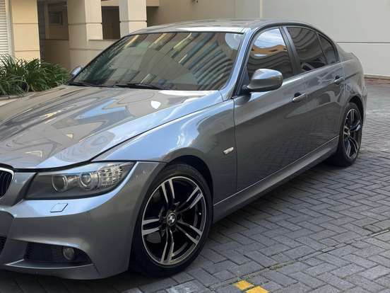 BMW-318i-2.0 SEDAN 16V GASOLINA 4P AUTOMÁTICO BMW-318i-2011