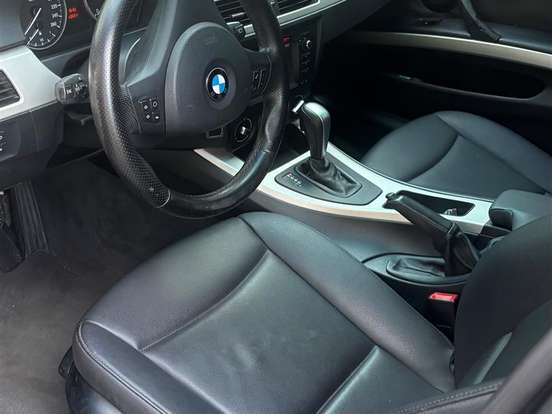 BMW-318i-2.0 SEDAN 16V GASOLINA 4P AUTOMÁTICO BMW-318i-2011