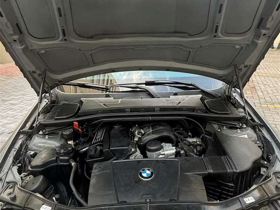 BMW-318i-2.0 SEDAN 16V GASOLINA 4P AUTOMÁTICO BMW-318i-2011