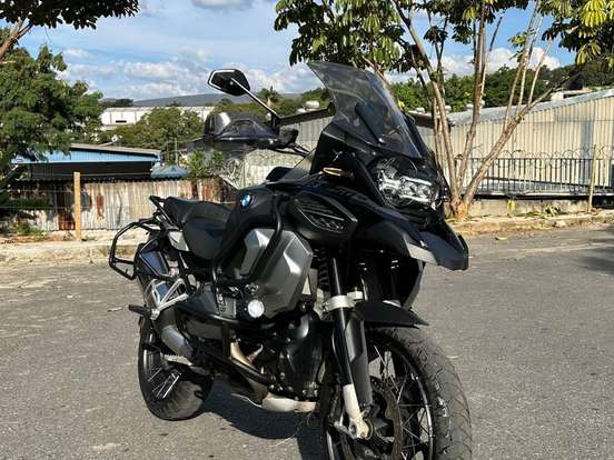 BMW-R 1250 GS ADVENTURE TRIPLE BLACK BMW-R 1250 GS ADVENTURE TRIPLE BLACK-2023
