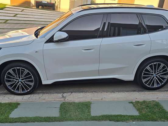 BMW-X1-2.0 16V TURBO GASOLINA SDRIVE20I M SPORT STEPTRONIC BMW-X1-2024