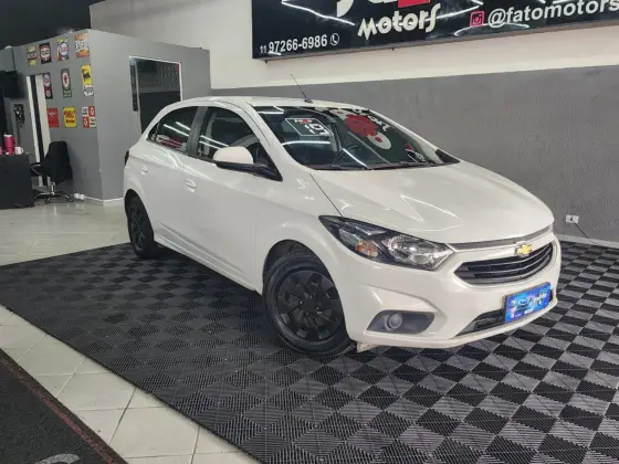CHEVROLET ONIX 1.0 MPFI LT 8V FLEX 4P MANUAL CHEVROLET ONIX 1.0 MPFI LT 8V FLEX 4P MANUAL