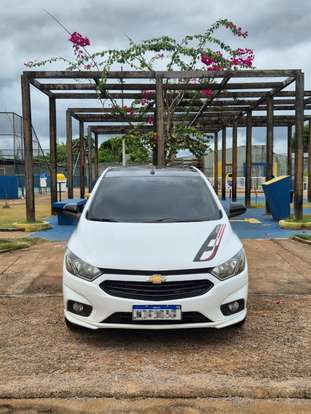 CHEVROLET-ONIX-2017