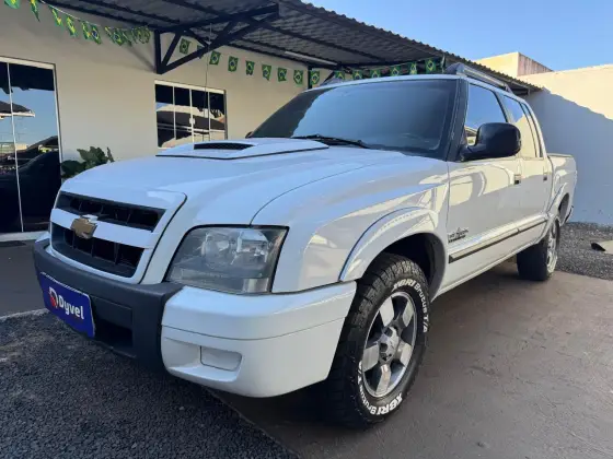 CHEVROLET S10 2.4 ADVANTAGE 4X2 CD 8V FLEX 4P MANUAL CHEVROLET S10 2.4 ADVANTAGE 4X2 CD 8V FLEX 4P MANUAL