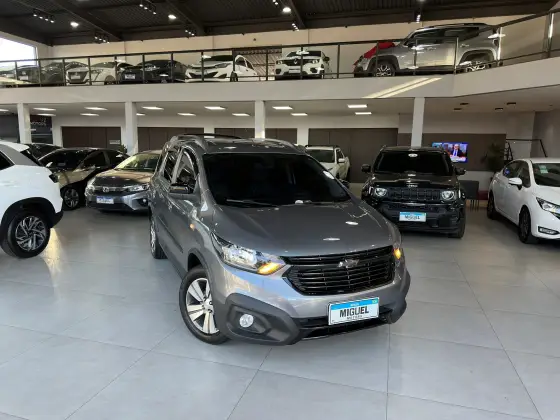 CHEVROLET SPIN 1.8 ACTIV 8V FLEX 4P AUTOMÁTICO CHEVROLET SPIN 1.8 ACTIV 8V FLEX 4P AUTOMÁTICO