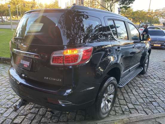 CHEVROLET-TRAILBLAZER-2018