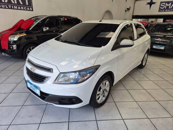 CHEVROLET ONIX 1.0 MPFI LOLLAPALOOZA 8V FLEX 4P MANUAL