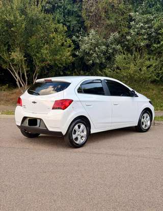 CHEVROLET-ONIX-1.4 MPFI LT 8V FLEX 4P AUTOMÁTICO CHEVROLET-ONIX-2019