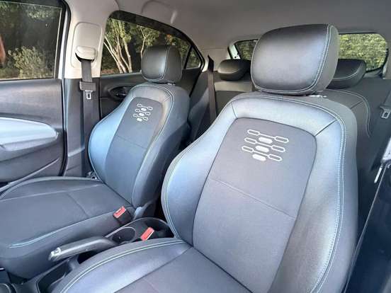 CHEVROLET-ONIX-1.4 MPFI LT 8V FLEX 4P AUTOMÁTICO CHEVROLET-ONIX-2019