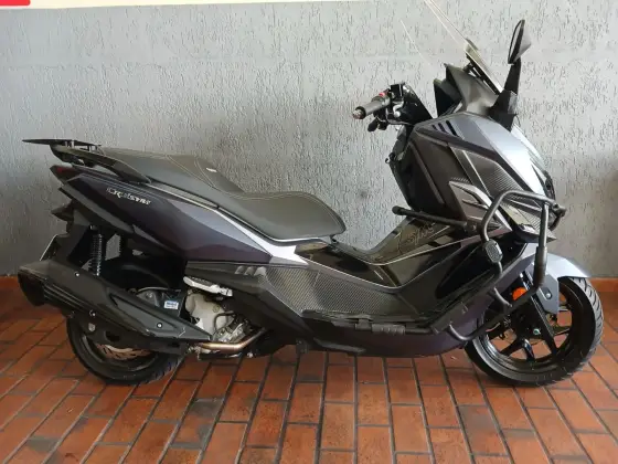 DAFRA CRUISYM 300 DAFRA CRUISYM 300