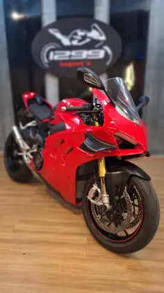 DUCATI PANIGALE V4 S DUCATI PANIGALE V4 S