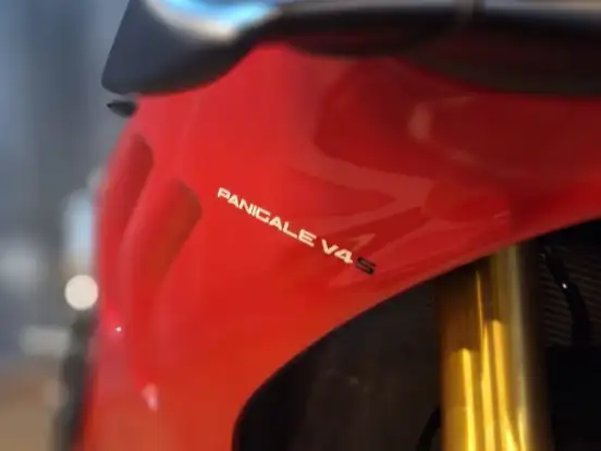 DUCATI-PANIGALE V4 S DUCATI-PANIGALE V4 S-2022