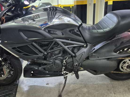 DUCATI-DIAVEL CROMO DUCATI-DIAVEL CROMO-2013