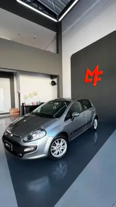 FIAT PUNTO 1.6 ESSENCE 16V FLEX 4P AUTOMATIZADO FIAT PUNTO 1.6 ESSENCE 16V FLEX 4P AUTOMATIZADO