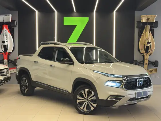 FIAT TORO 2.0 16V TURBO DIESEL VOLCANO 4WD AT9 FIAT TORO 2.0 16V TURBO DIESEL VOLCANO 4WD AT9