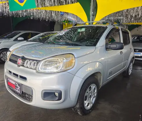 FIAT UNO 1.0 EVO ATTRACTIVE 8V FLEX 4P MANUAL FIAT UNO 1.0 EVO ATTRACTIVE 8V FLEX 4P MANUAL