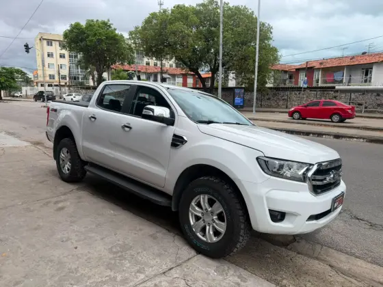 FORD RANGER 3.2 XLT 4X4 CD 20V DIESEL 4P AUTOMÁTICO FORD RANGER 3.2 XLT 4X4 CD 20V DIESEL 4P AUTOMÁTICO