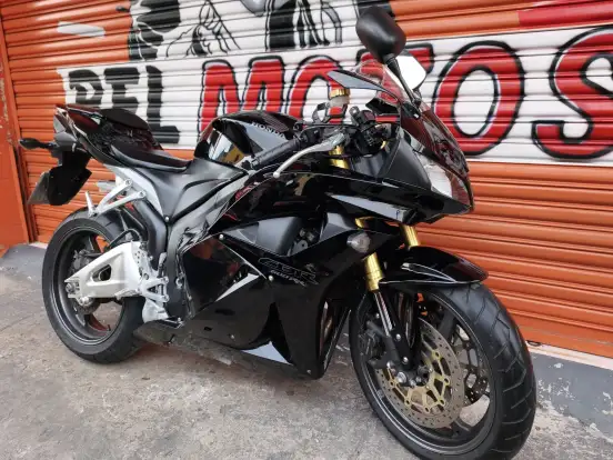 HONDA-CBR 600RR HONDA-CBR 600RR-2011