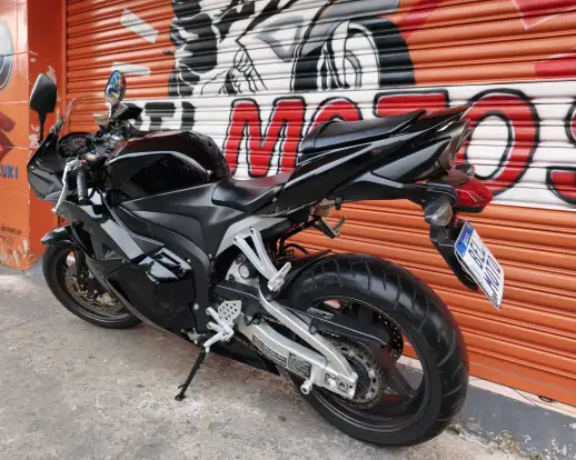 HONDA-CBR 600RR-2011