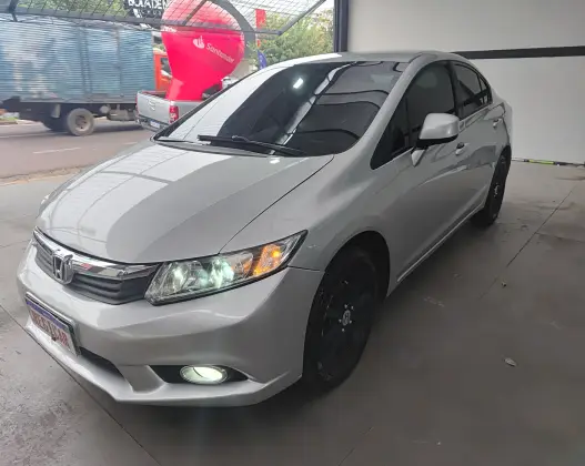 HONDA CIVIC 1.8 LXS 16V FLEX 4P MANUAL HONDA CIVIC 1.8 LXS 16V FLEX 4P MANUAL