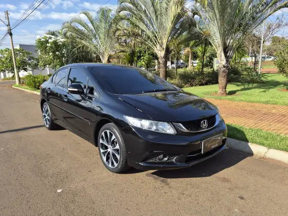 HONDA CIVIC 2.0 LXR 16V FLEX 4P AUTOMÁTICO HONDA CIVIC 2.0 LXR 16V FLEX 4P AUTOMÁTICO