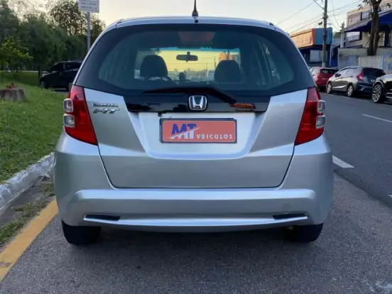 HONDA-FIT-1.4 DX 16V FLEX 4P MANUAL HONDA-FIT-2013