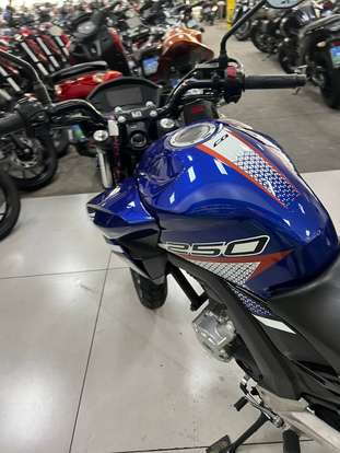 HONDA-CB TWISTER-2022