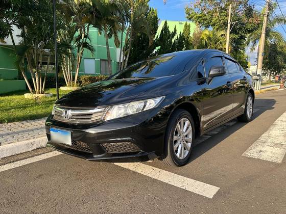 HONDA CIVIC 1.8 LXS 16V FLEX 4P AUTOMÁTICO