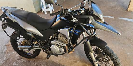 HONDA-XRE 300-2015