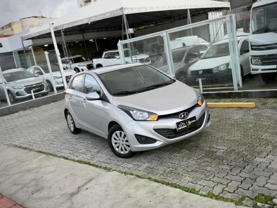 HYUNDAI HB20 1.6 COMFORT PLUS 16V FLEX 4P AUTOMÁTICO HYUNDAI HB20 1.6 COMFORT PLUS 16V FLEX 4P AUTOMÁTICO