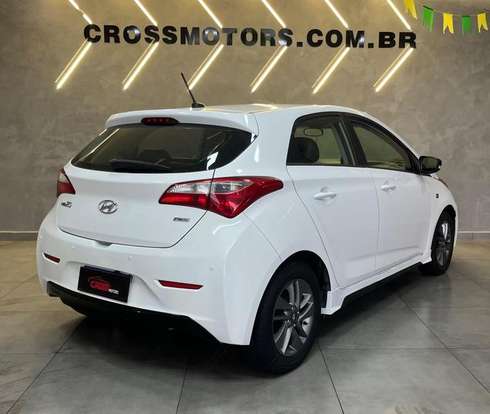 HYUNDAI-HB20-2015
