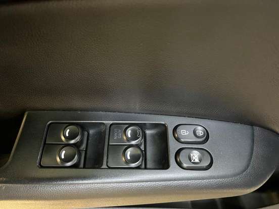 HYUNDAI-HB20-2015