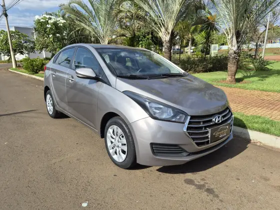 HYUNDAI HB20S 1.6 COMFORT PLUS 16V FLEX 4P AUTOMÁTICO HYUNDAI HB20S 1.6 COMFORT PLUS 16V FLEX 4P AUTOMÁTICO