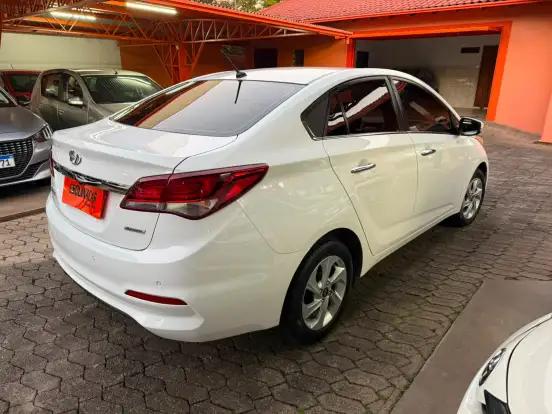 HYUNDAI-HB20S-1.6 PREMIUM 16V FLEX 4P AUTOMÁTICO HYUNDAI-HB20S-2016