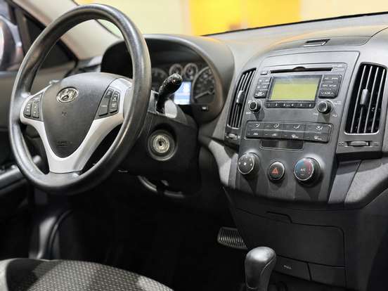 HYUNDAI-I30-2.0 MPI 16V GASOLINA 4P MANUAL HYUNDAI-I30-2011
