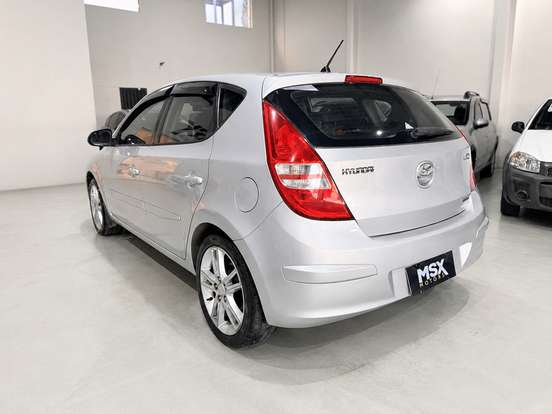 HYUNDAI-I30-2.0 MPI 16V GASOLINA 4P MANUAL HYUNDAI-I30-2011