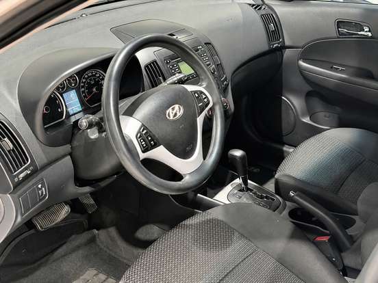 HYUNDAI-I30-2.0 MPI 16V GASOLINA 4P MANUAL HYUNDAI-I30-2011