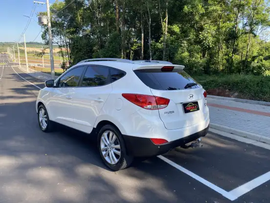 HYUNDAI-IX35-2014