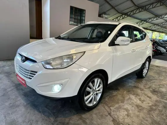 HYUNDAI IX35 2.0 MPI 4X2 16V FLEX 4P AUTOMÁTICO HYUNDAI IX35 2.0 MPI 4X2 16V FLEX 4P AUTOMÁTICO