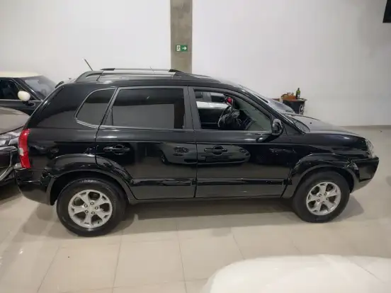 HYUNDAI-TUCSON-2.0 MPFI GLS 16V 143CV 2WD FLEX 4P AUTOMÁTICO HYUNDAI-TUCSON-2017