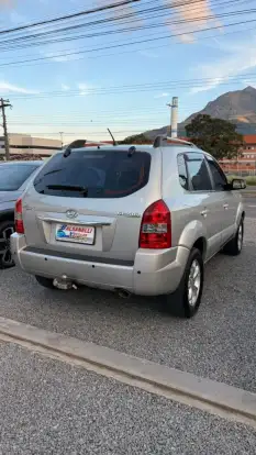 HYUNDAI-TUCSON-2012