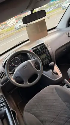 HYUNDAI-TUCSON-2012