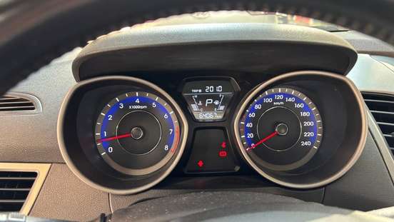 HYUNDAI-ELANTRA-2.0 GLS 16V FLEX 4P AUTOMÁTICO HYUNDAI-ELANTRA-2014