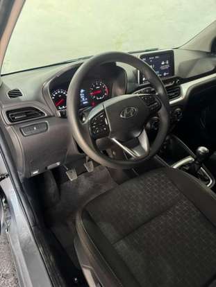 HYUNDAI-HB20-2023