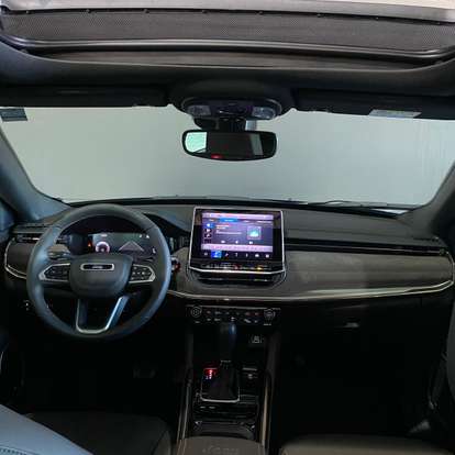 JEEP-COMMANDER-2025