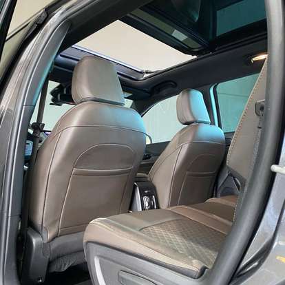 JEEP-COMMANDER-2025