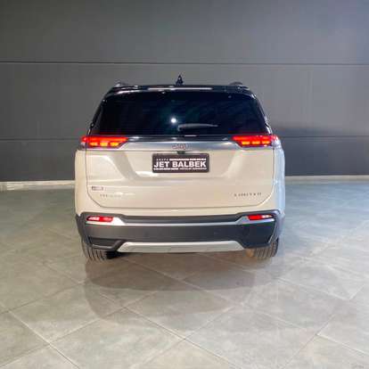 JEEP-COMMANDER-2024