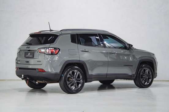 JEEP-COMPASS-2024