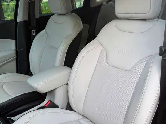 JEEP-COMPASS-2.0 16V DIESEL LONGITUDE 4X4 AUTOMÁTICO JEEP-COMPASS-2021