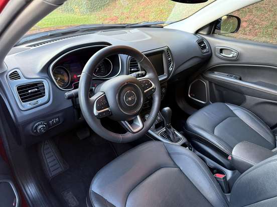 JEEP-COMPASS-2.0 16V DIESEL LONGITUDE 4X4 AUTOMÁTICO JEEP-COMPASS-2017